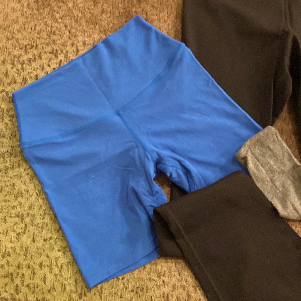 Split59 yoga haul!! SHORTS LEGGINGS AND SHIRT!! In great condition!!